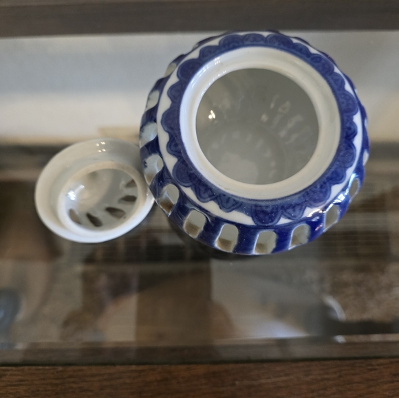 Silvestri handcrafted oriental design tea light/potpourri jar. - Picture 5 of 6